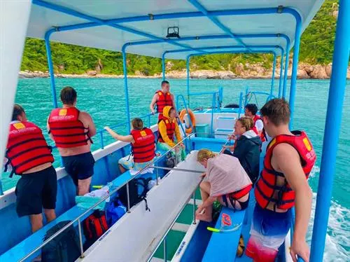 From Mui Ne to Vinh Hy Bay Best Day Trip Snorkeling And Fishing Tour 